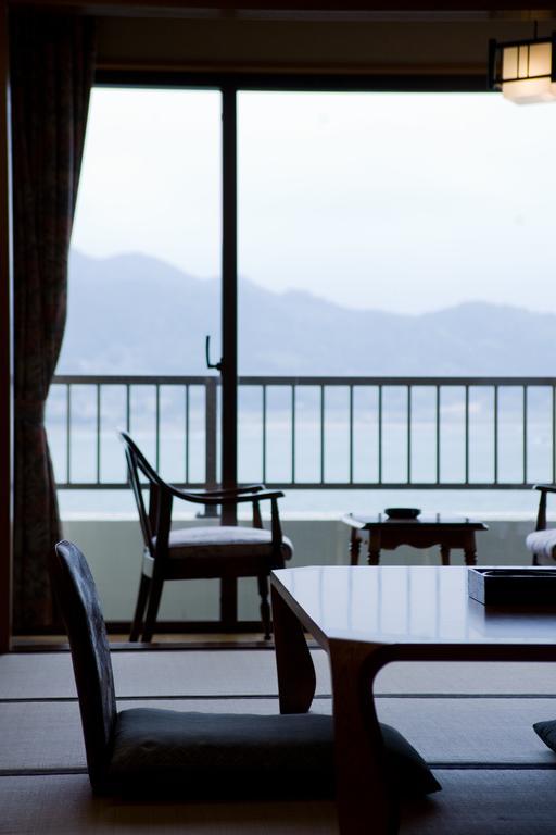 Katsuura Gyoen Hotel Nacsikacuura Kültér fotó