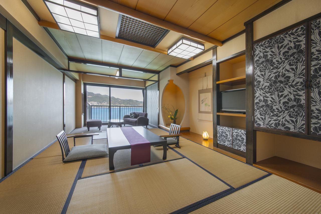 Katsuura Gyoen Hotel Nacsikacuura Kültér fotó